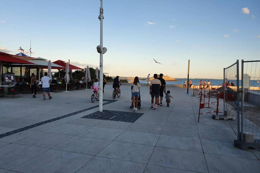 Studio Cabines 6 Couchages 150 M De La Plage Et A Quelques Secondes Des Commerces Wifi Gratuit 拉格朗德默特 外观 照片